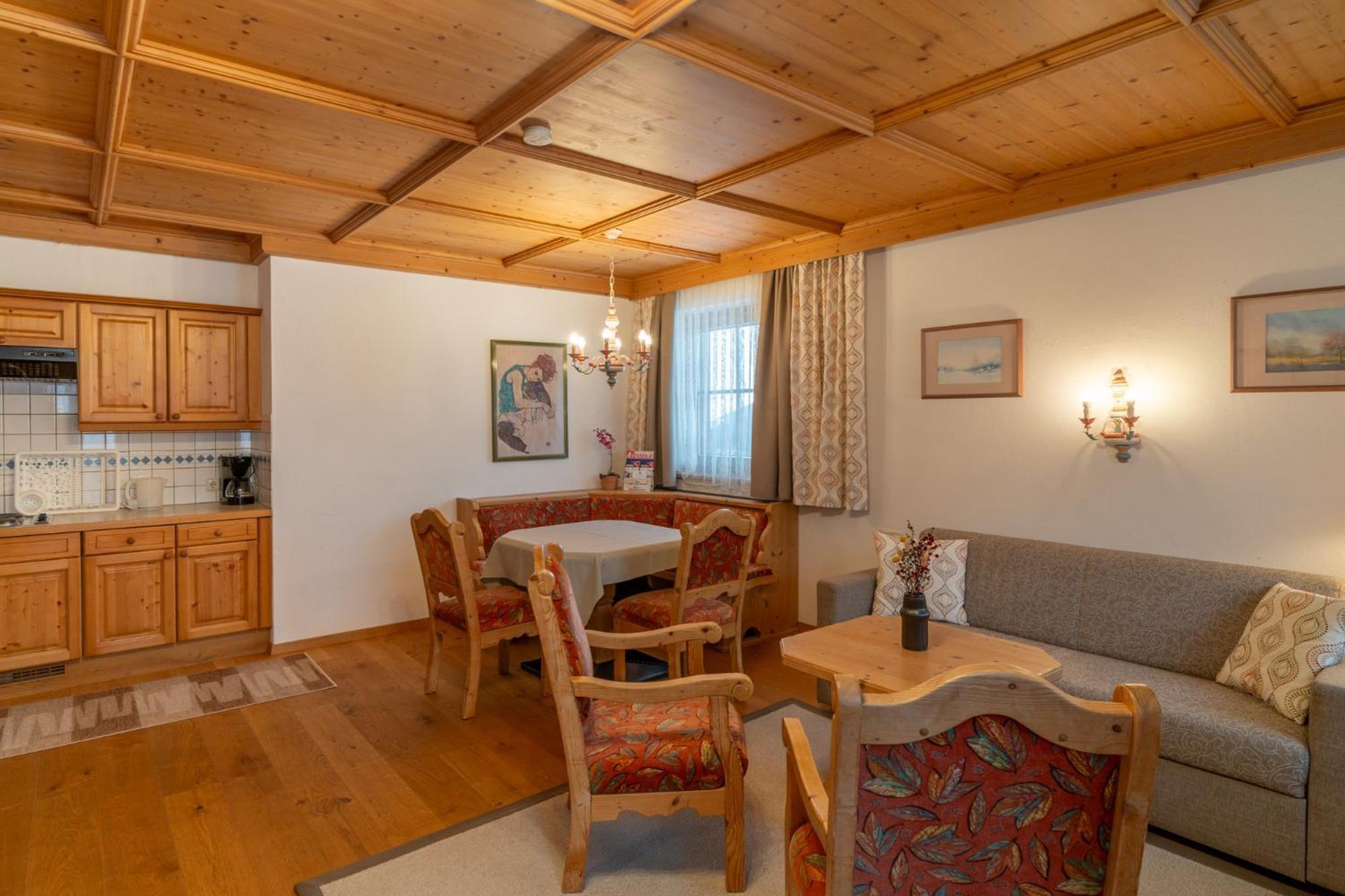 Bed and Breakfast Haus Garden Элльмау Экстерьер фото